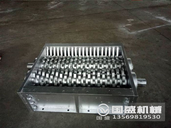 果蔬猛虎视频免费下载撕碎机设备特点