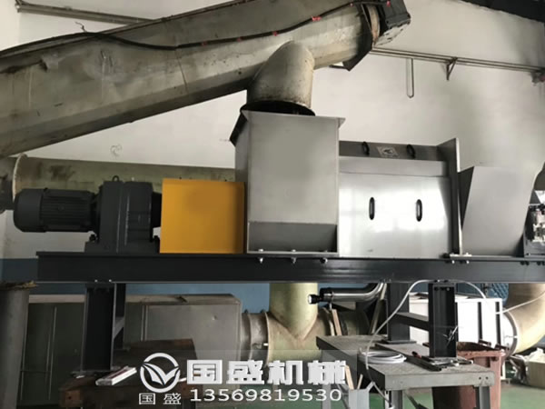 厨余猛虎视频免费下载压榨工作环境